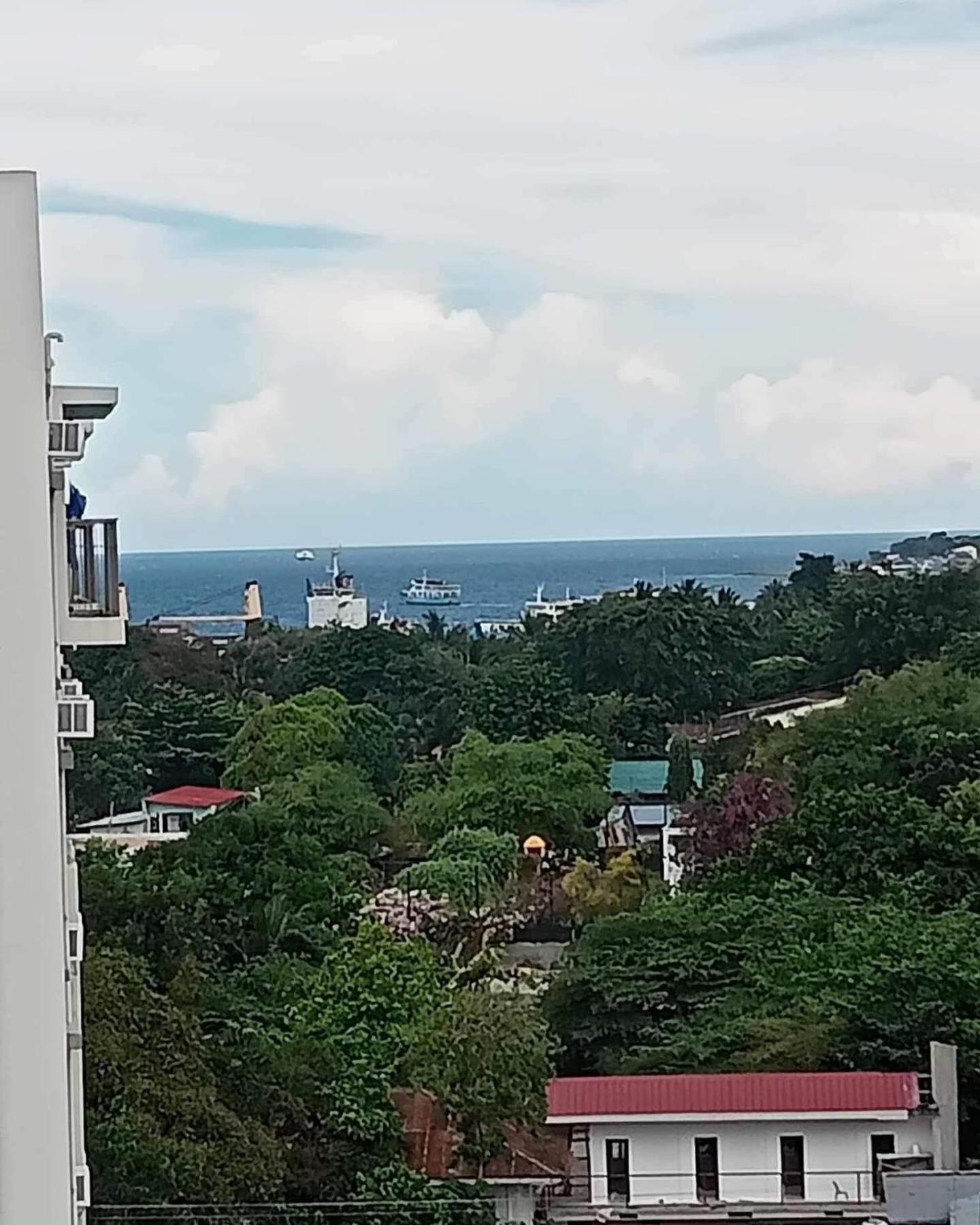 Aliste Suites Marina Spatial Dumaguete City Eksteriør bilde